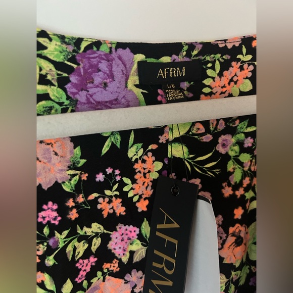 BNWT AFRM floral top - Picture 7 of 8